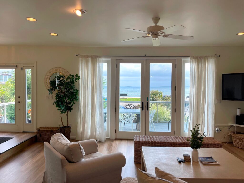 Egg Rock House · Oceanfront 4BR · Kings Beach · 30 min to Boston